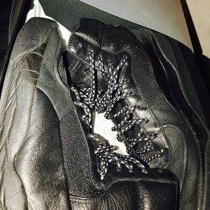 Alexander MaQueen X Pumas